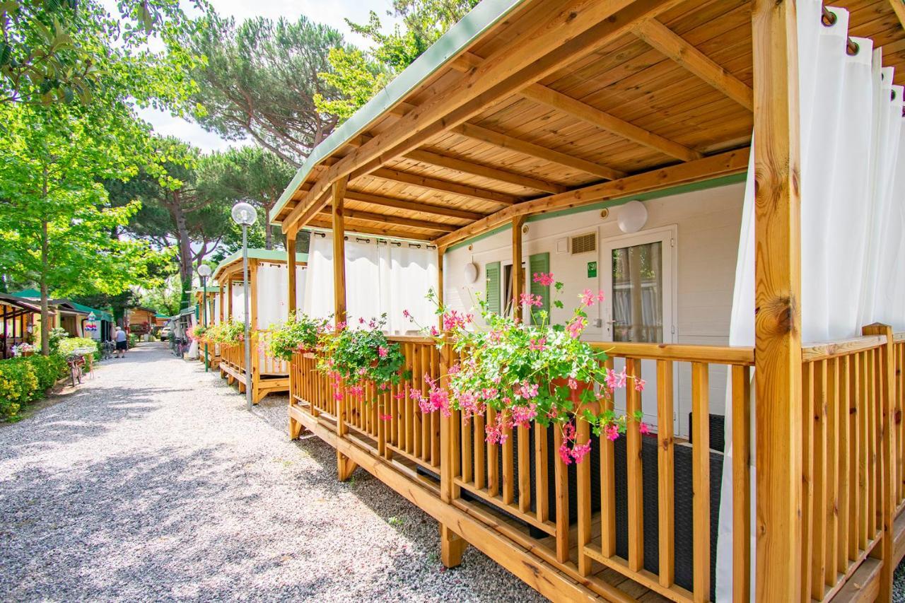 Camping Parco Vacanza Partaccia 2 مارينا دي ماسا المظهر الخارجي الصورة