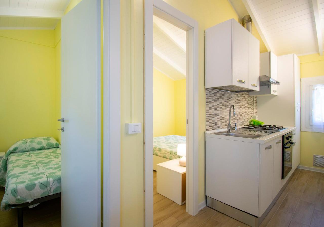 Camping Parco Vacanza Partaccia 2 مارينا دي ماسا المظهر الخارجي الصورة