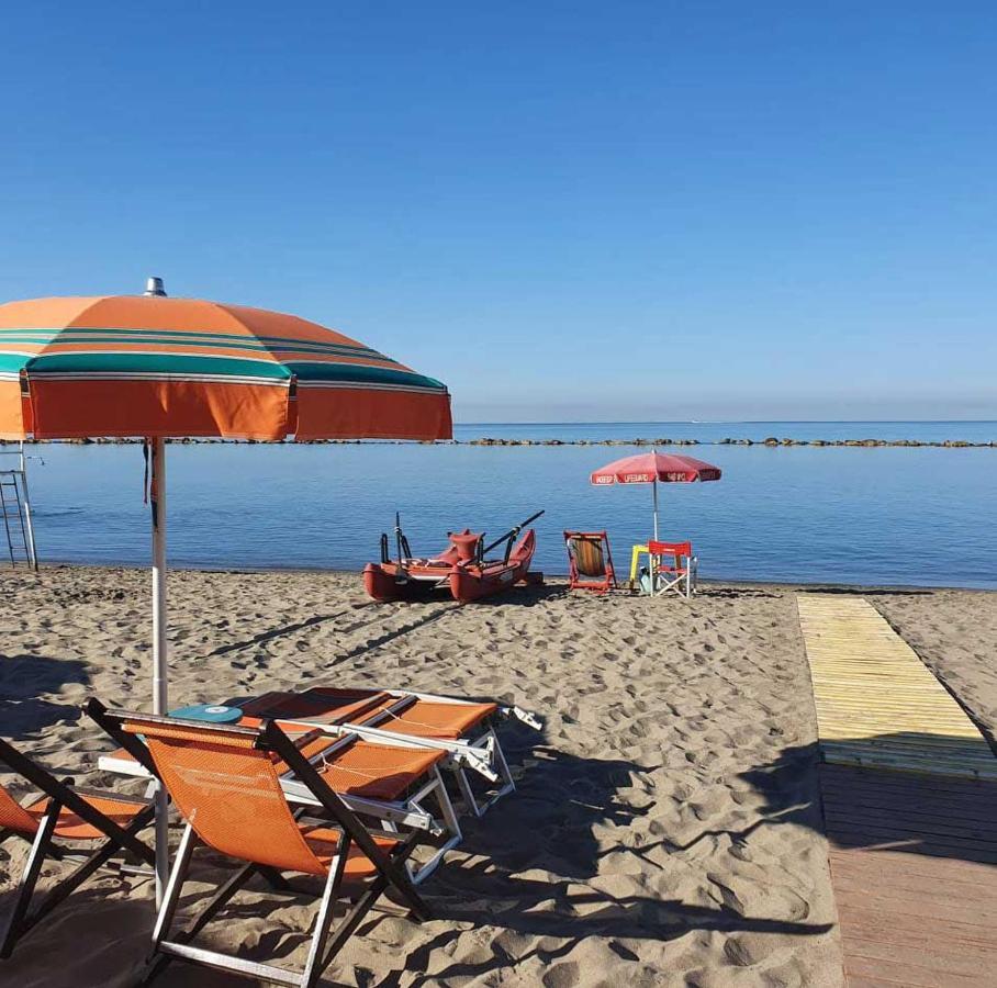 Camping Parco Vacanza Partaccia 2 مارينا دي ماسا المظهر الخارجي الصورة